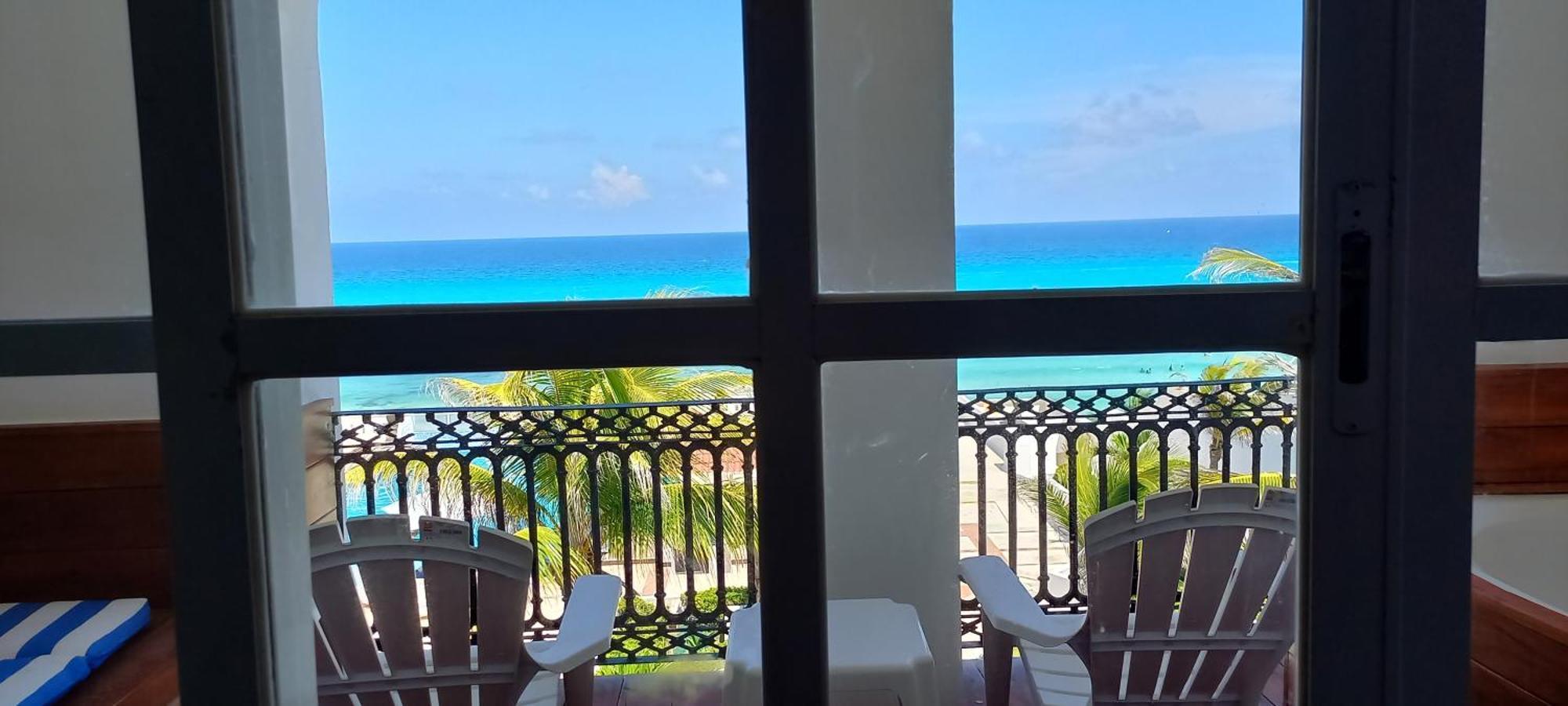 Hotel & Museo Casa Turquesa Cancún Esterno foto